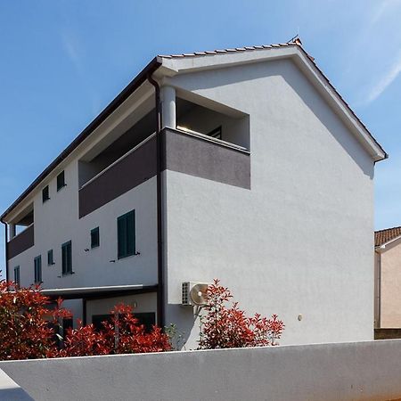 Apartment Adria 3 Malinska Bagian luar foto