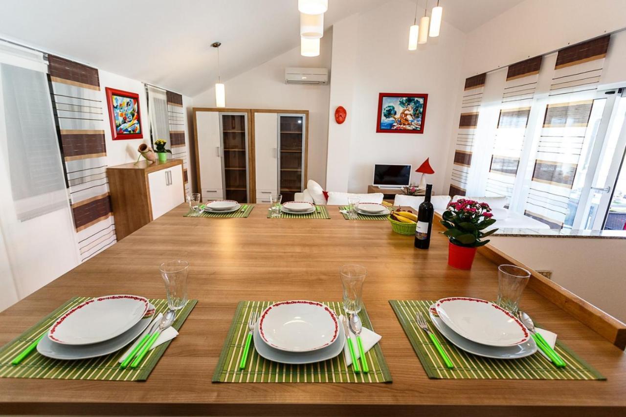 Apartment Adria 3 Malinska Bagian luar foto